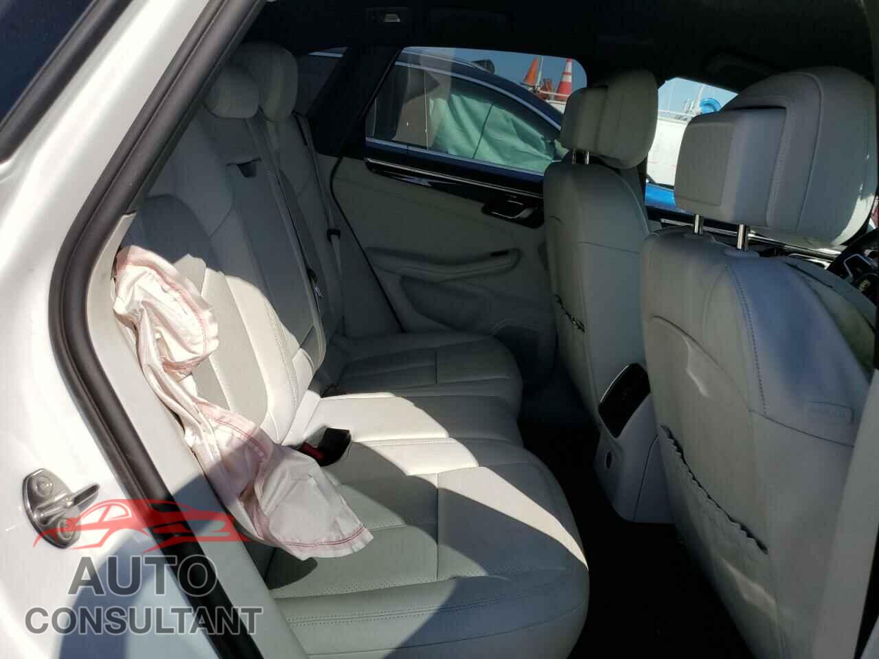 PORSCHE MACAN 2021 - WP1AB2A52MLB32748