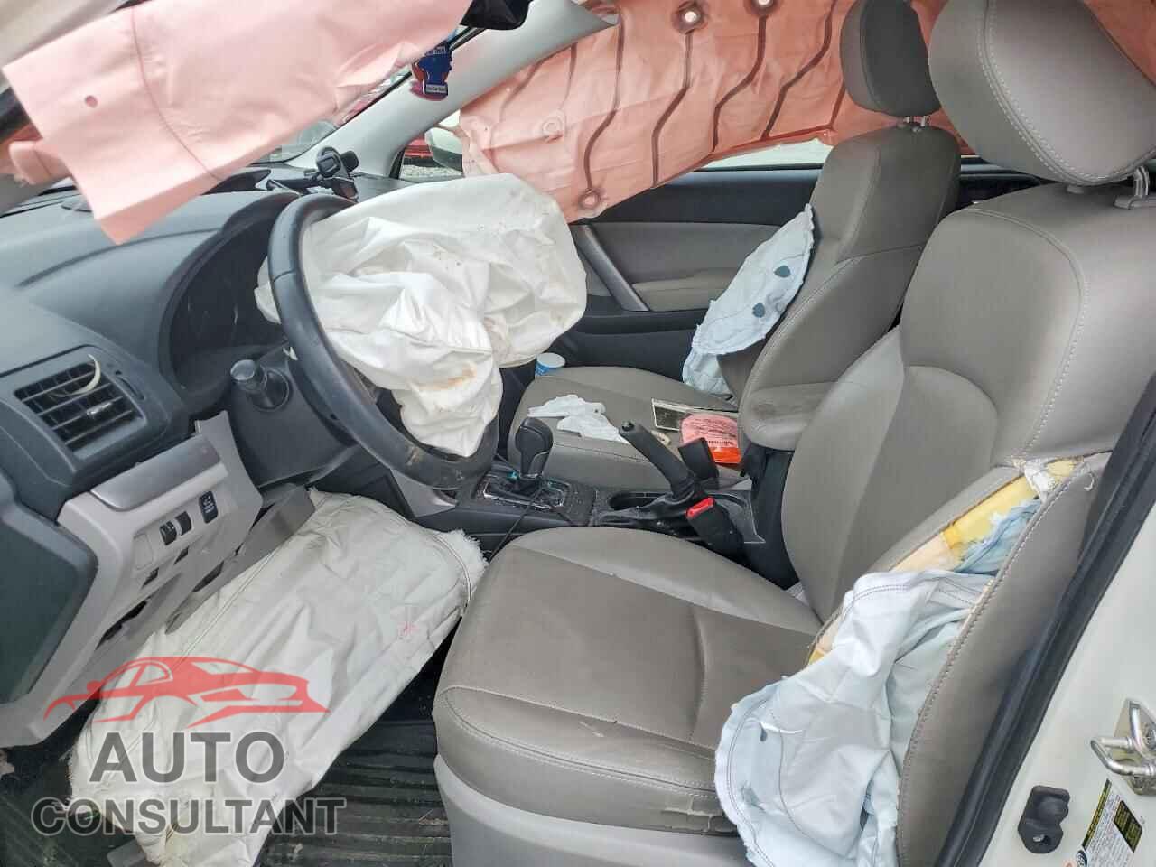 SUBARU FORESTER 2015 - JF2SJAUC6FH482100