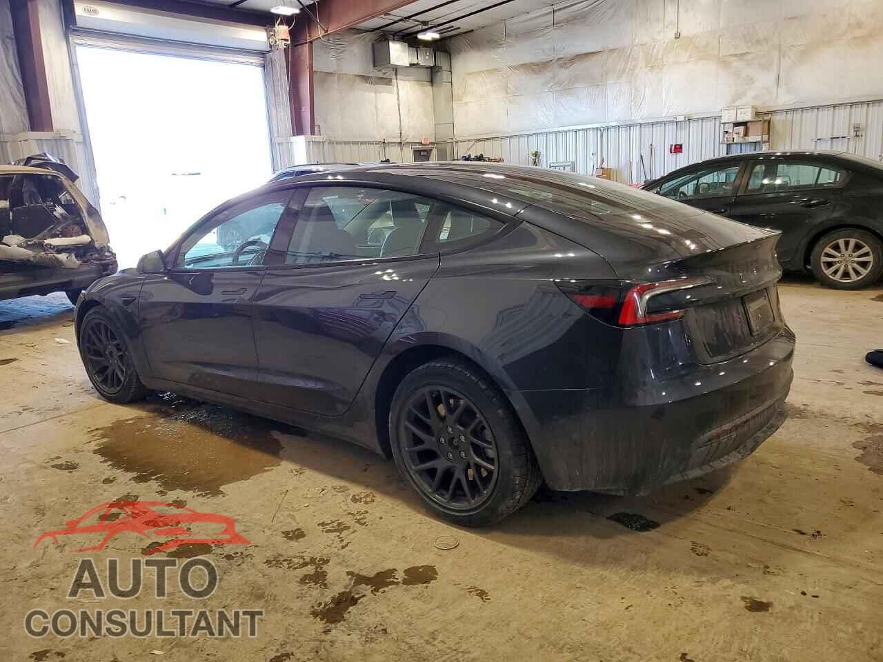 TESLA MODEL 3 2024 - 5YJ3E1EBXRF736764
