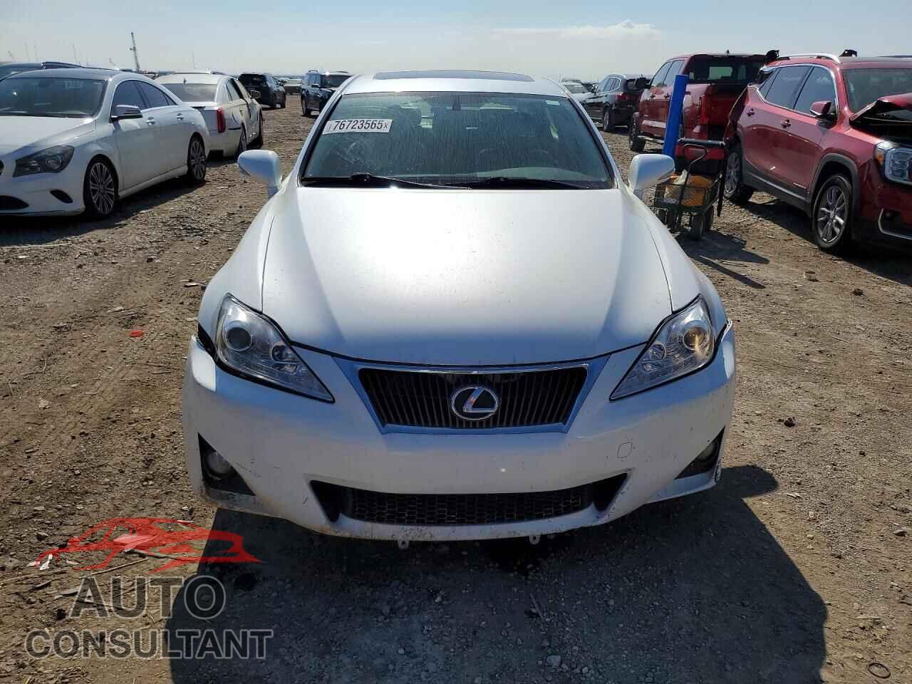 LEXUS IS 2012 - JTHBF5C21C5164686