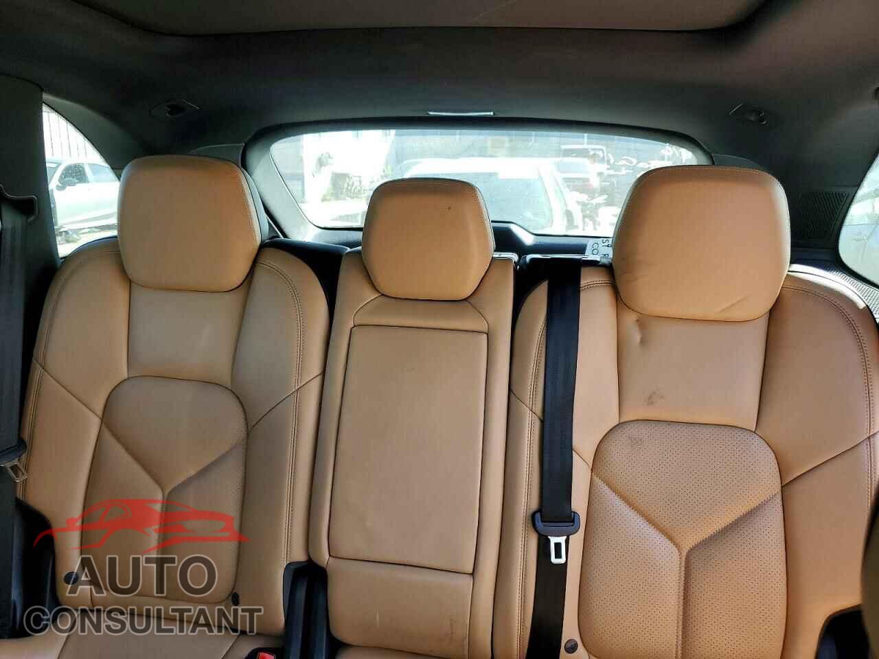 PORSCHE CAYENNE 2016 - WP1AB2A21GLA95590