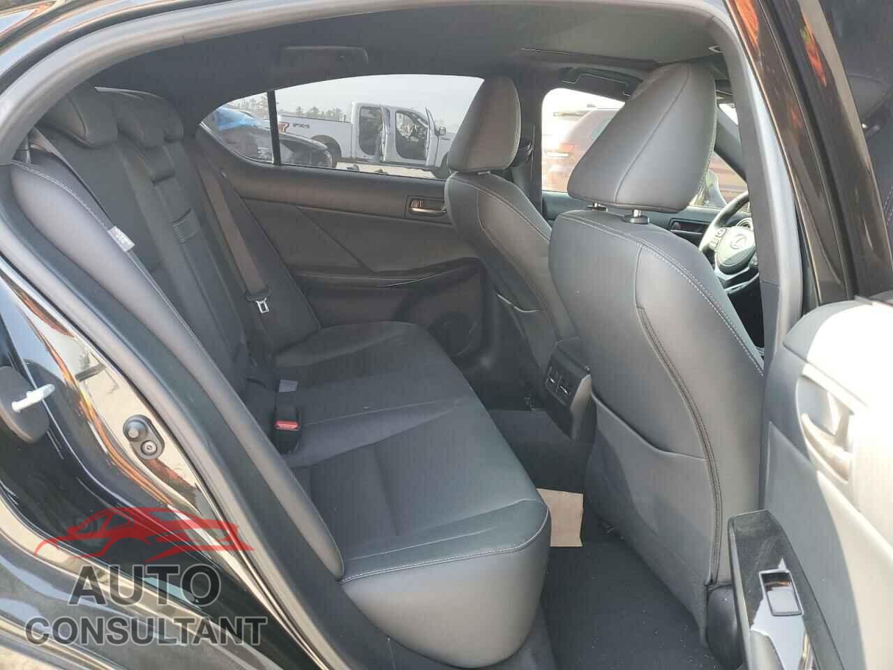 LEXUS IS 2021 - JTHCA1D20M5117600