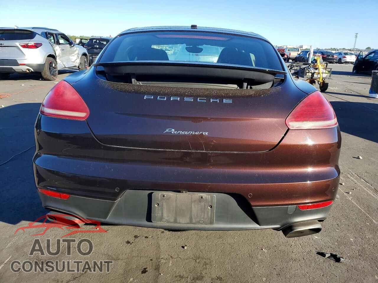 PORSCHE PANAMERA 2015 - WP0AA2A77FL000481