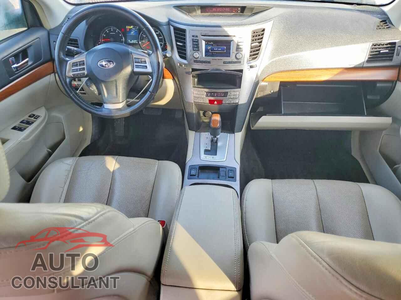 SUBARU OUTBACK 2013 - 4S4BRBKC6D3290570