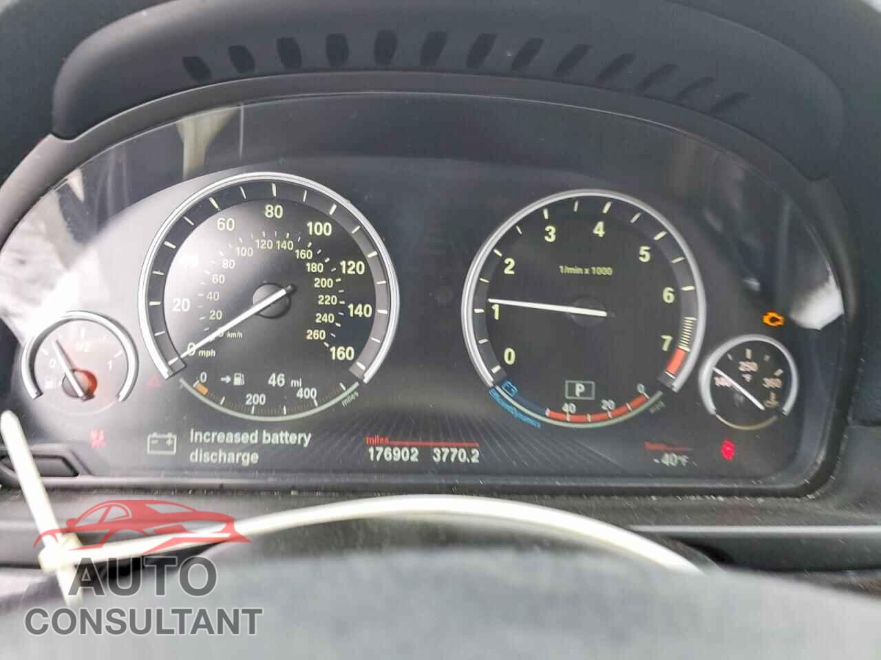 BMW 5 SERIES 2014 - WBA5B3C52ED539242