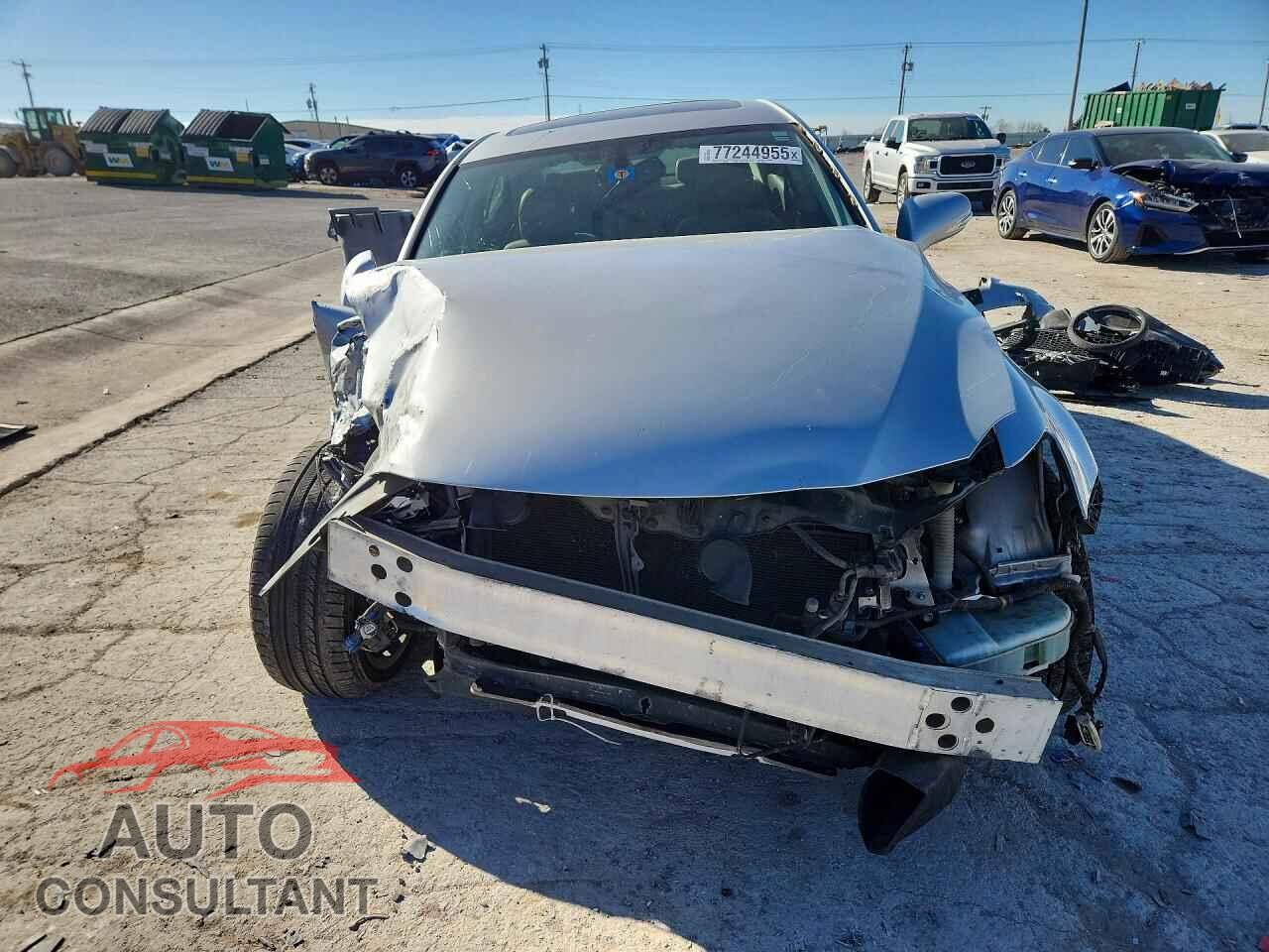 LEXUS IS 2011 - JTHBF5C23B5138461