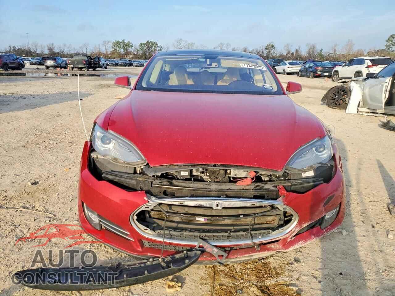 TESLA MODEL S 2013 - 5YJSA1CG4DFP20090