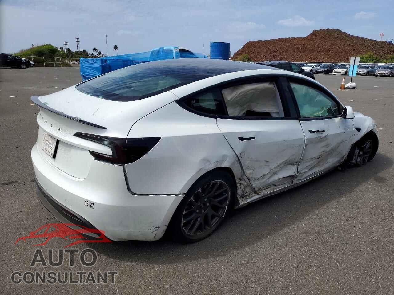 TESLA MODEL 3 2026 - 5YJ3E1EA9TF134792