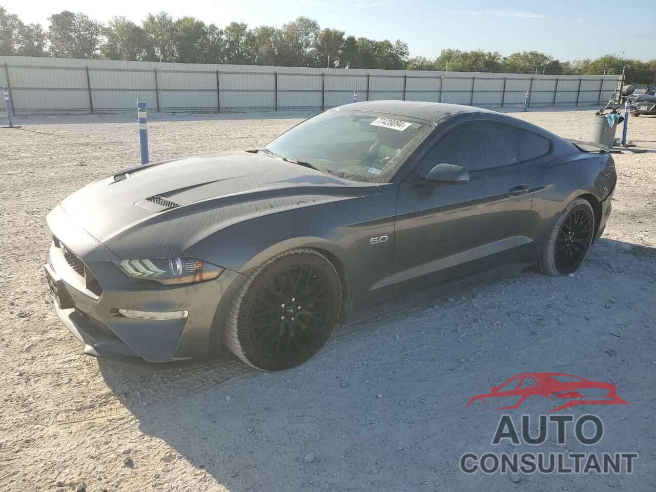 FORD MUSTANG 2018 - 1FA6P8CF2J5144700