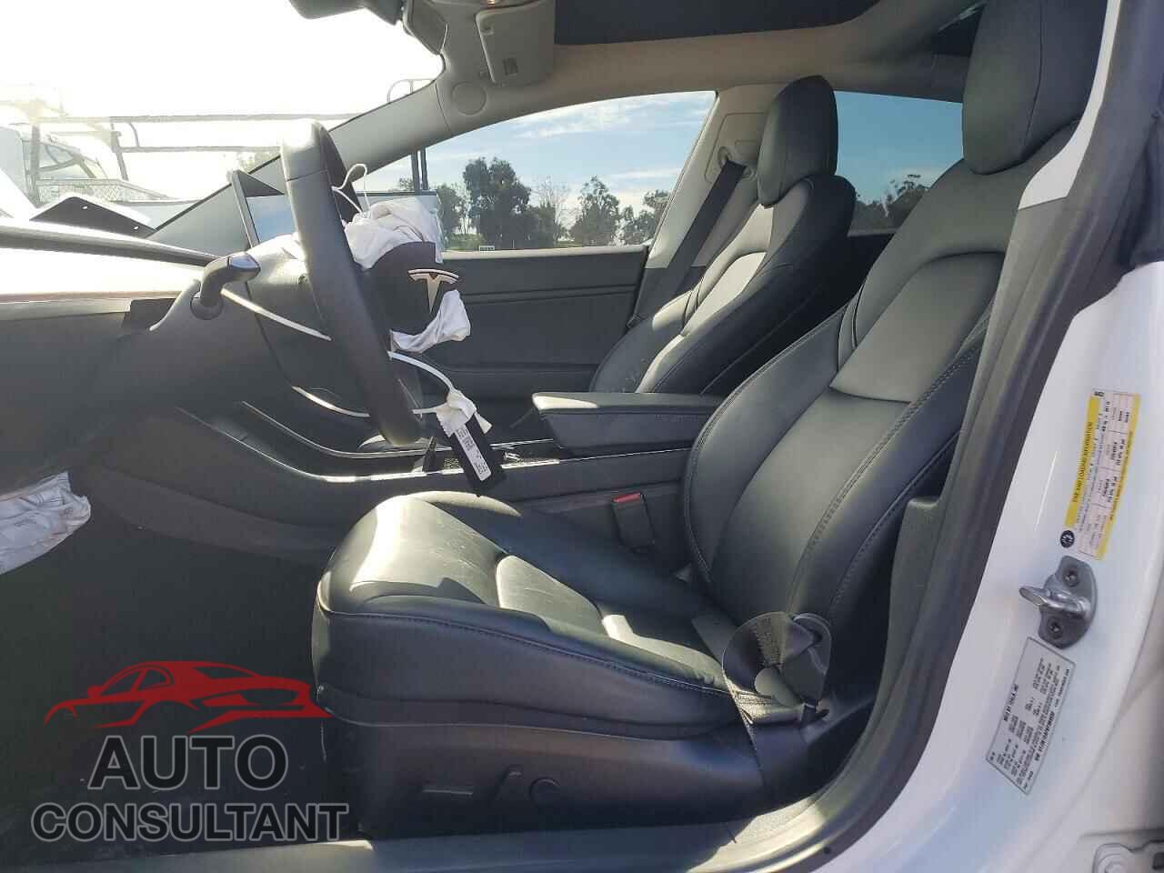 TESLA MODEL 3 2019 - 5YJ3E1EA7KF484632