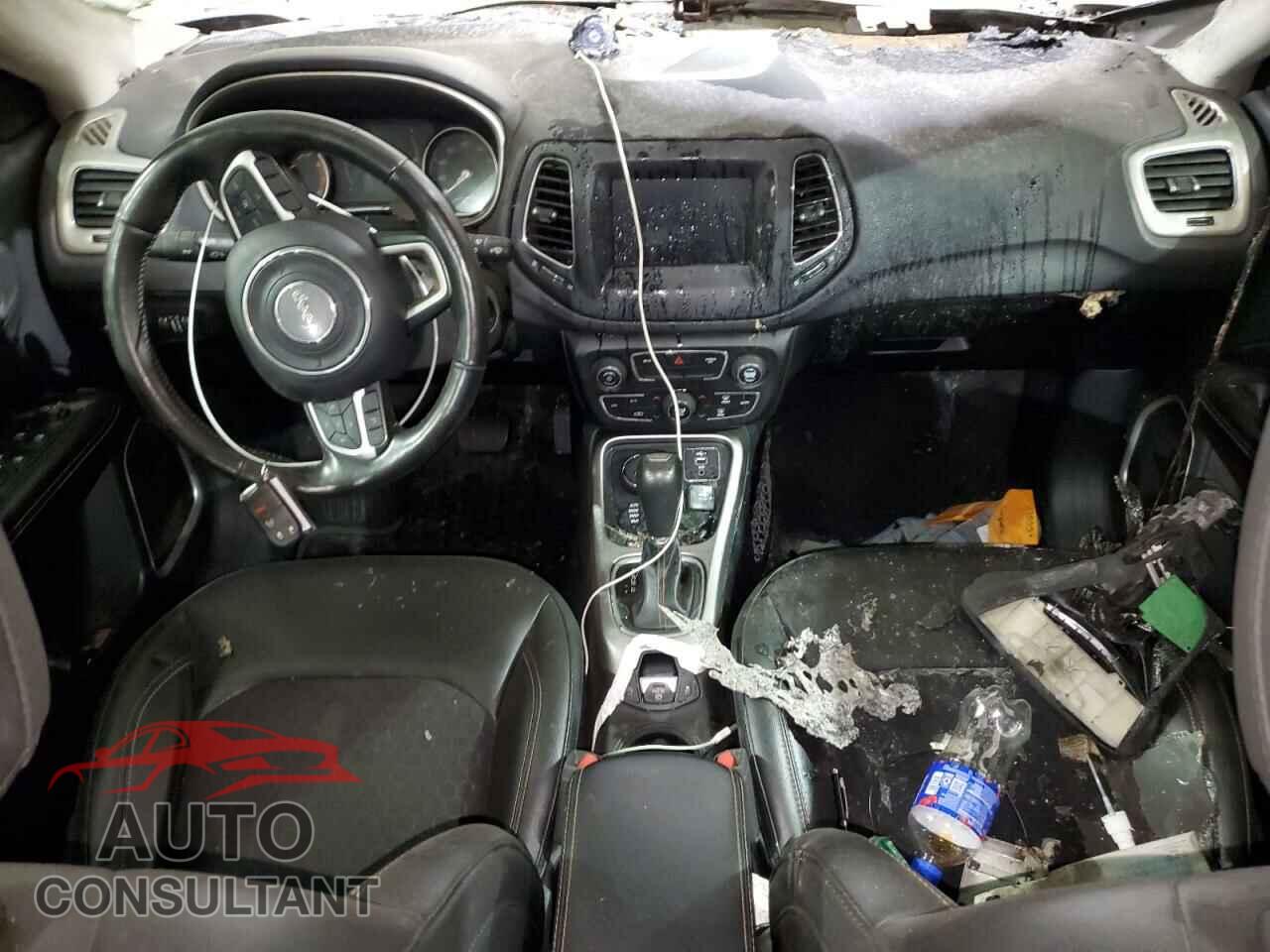 JEEP COMPASS 2020 - 3C4NJDBB8LT117535