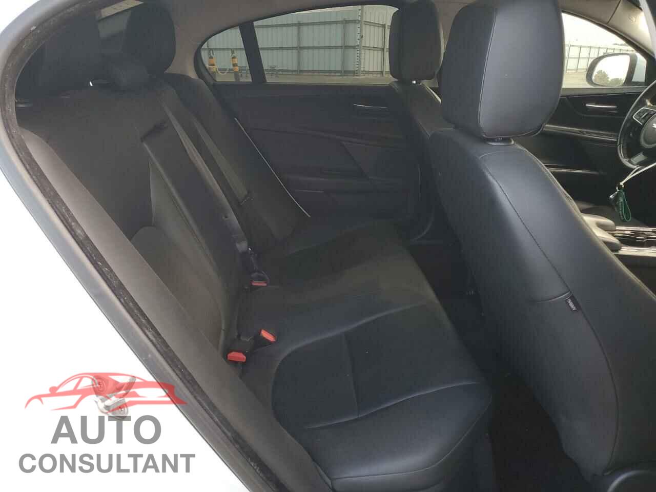 JAGUAR XE 2017 - SAJAR4BG6HA965206