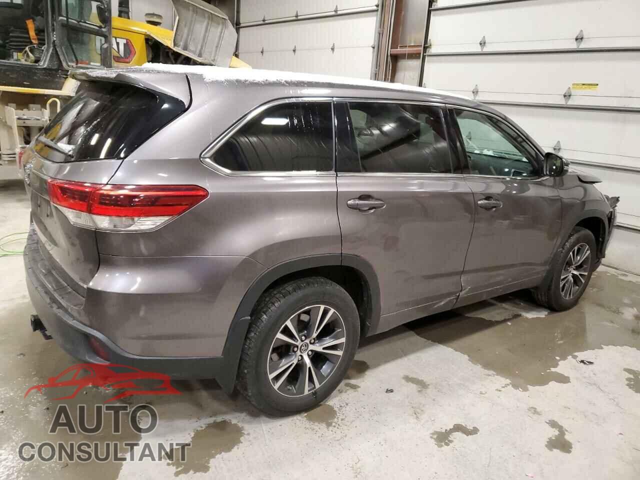 TOYOTA HIGHLANDER 2017 - 5TDBZRFH7HS401070