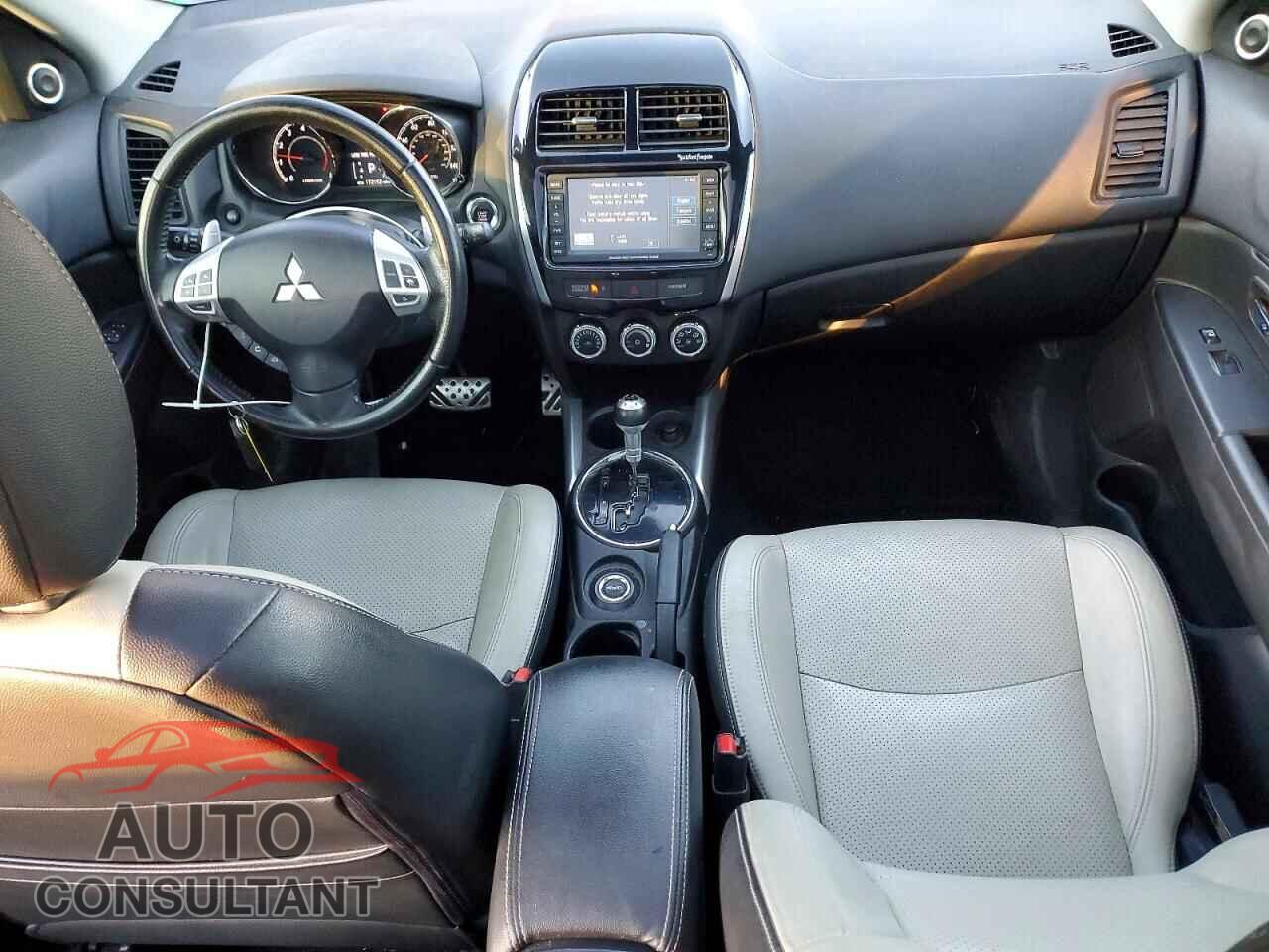 MITSUBISHI OUTLANDER 2013 - 4A4AR5AU5DE018679