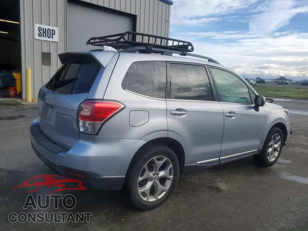 SUBARU FORESTER 2017 - JF2SJAWC0HH512367