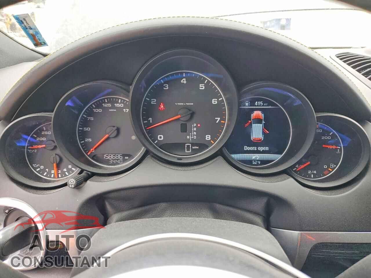 PORSCHE CAYENNE 2017 - WP1AA2A21HKA86236