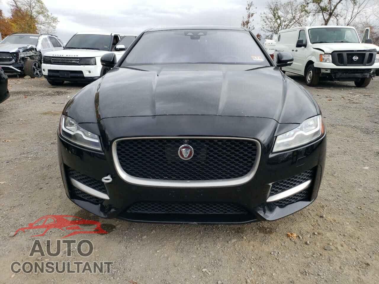JAGUAR XF 2017 - SAJBL4BV1HCY31583