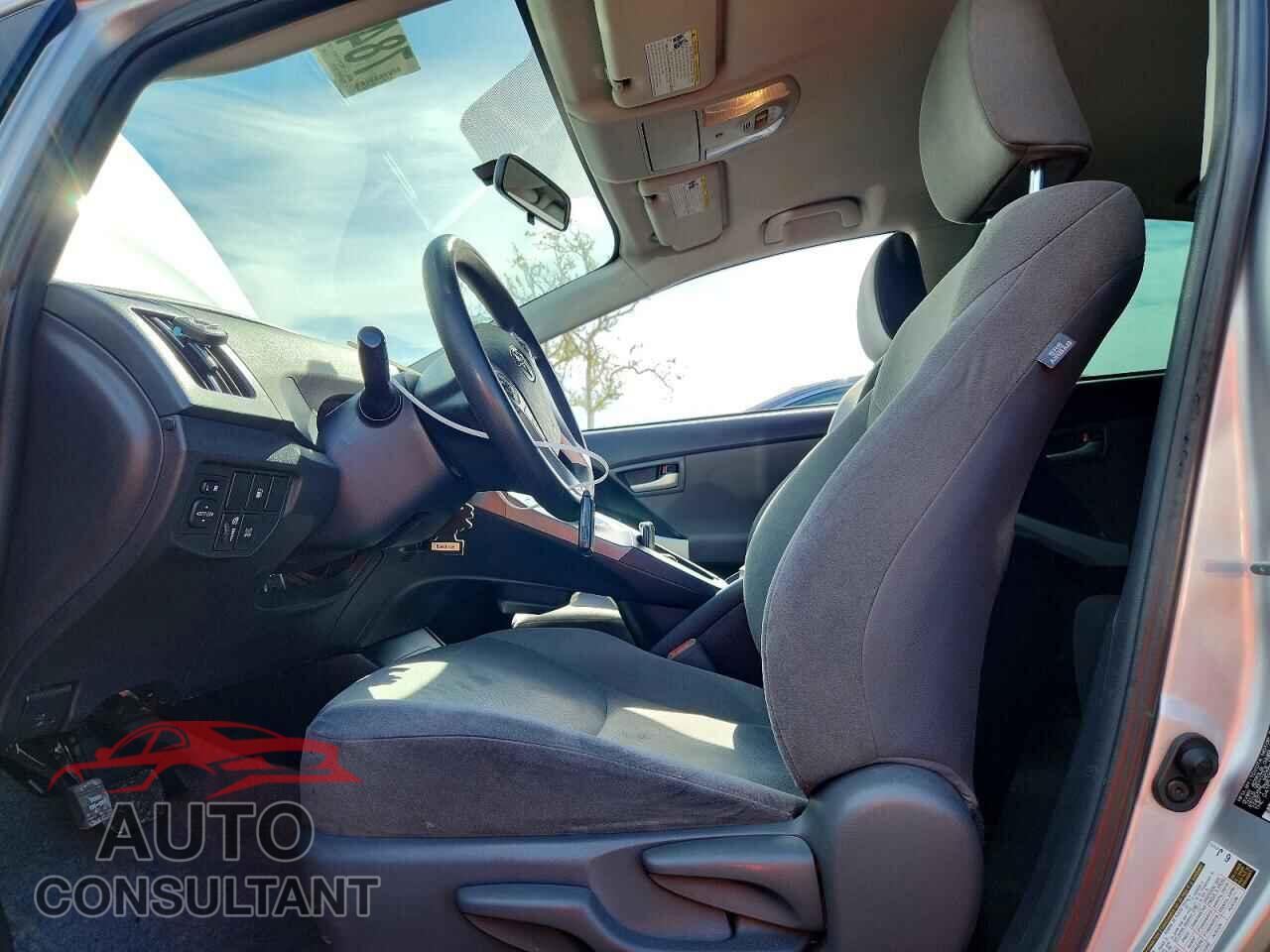 TOYOTA PRIUS 2014 - JTDKN3DP4E3050019