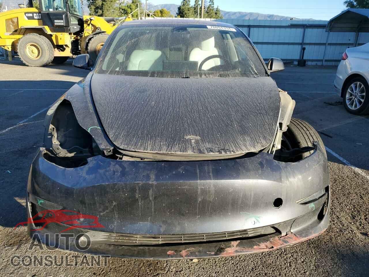 TESLA MODEL 3 2018 - 5YJ3E1EB0JF100438