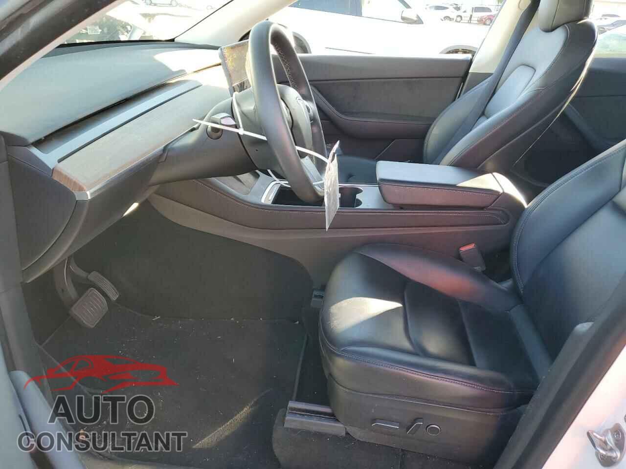 TESLA MODEL Y 2022 - 7SAYGDEE0NF360312