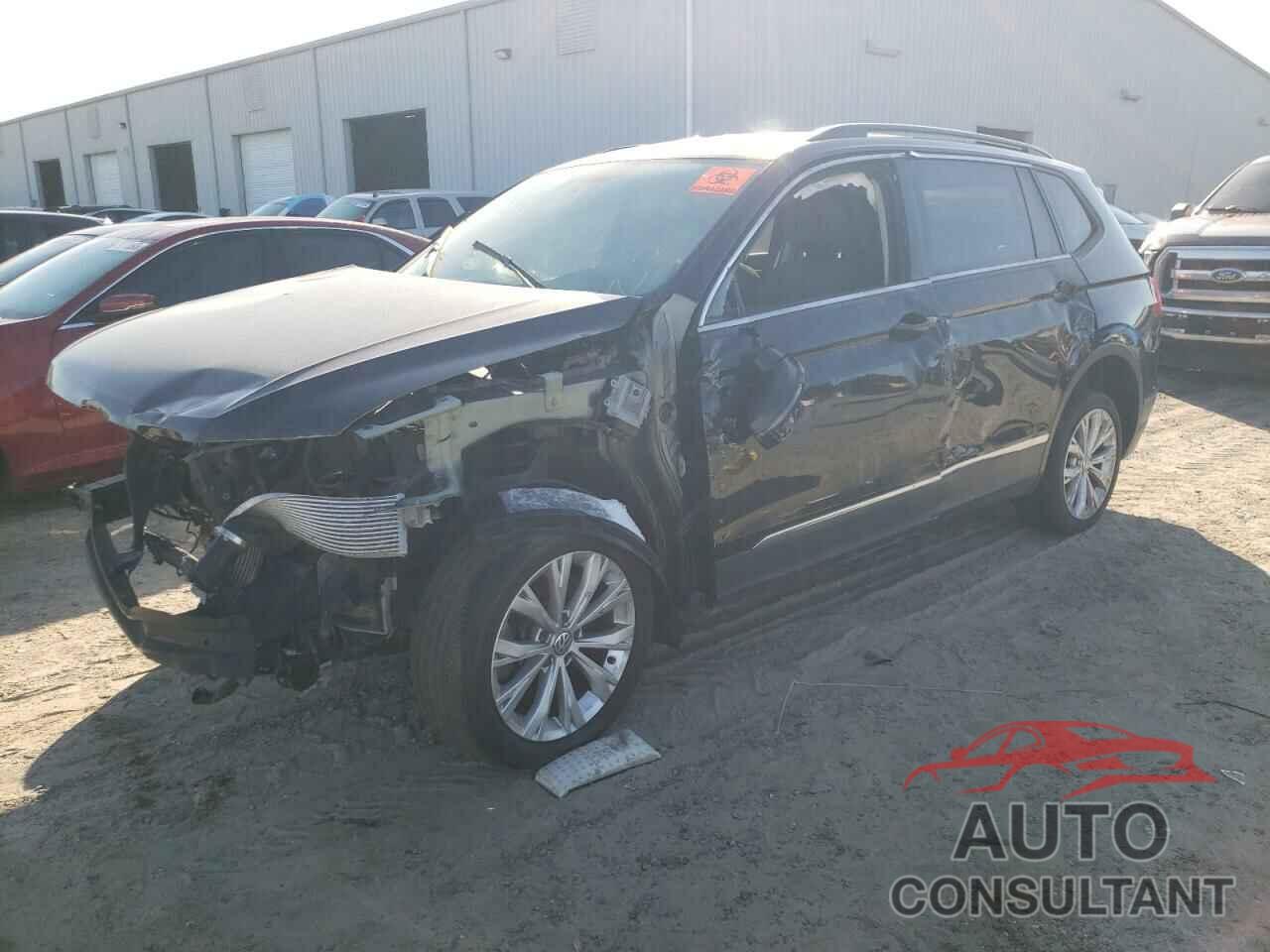 VOLKSWAGEN TIGUAN 2019 - 3VV0B7AX0KM026663