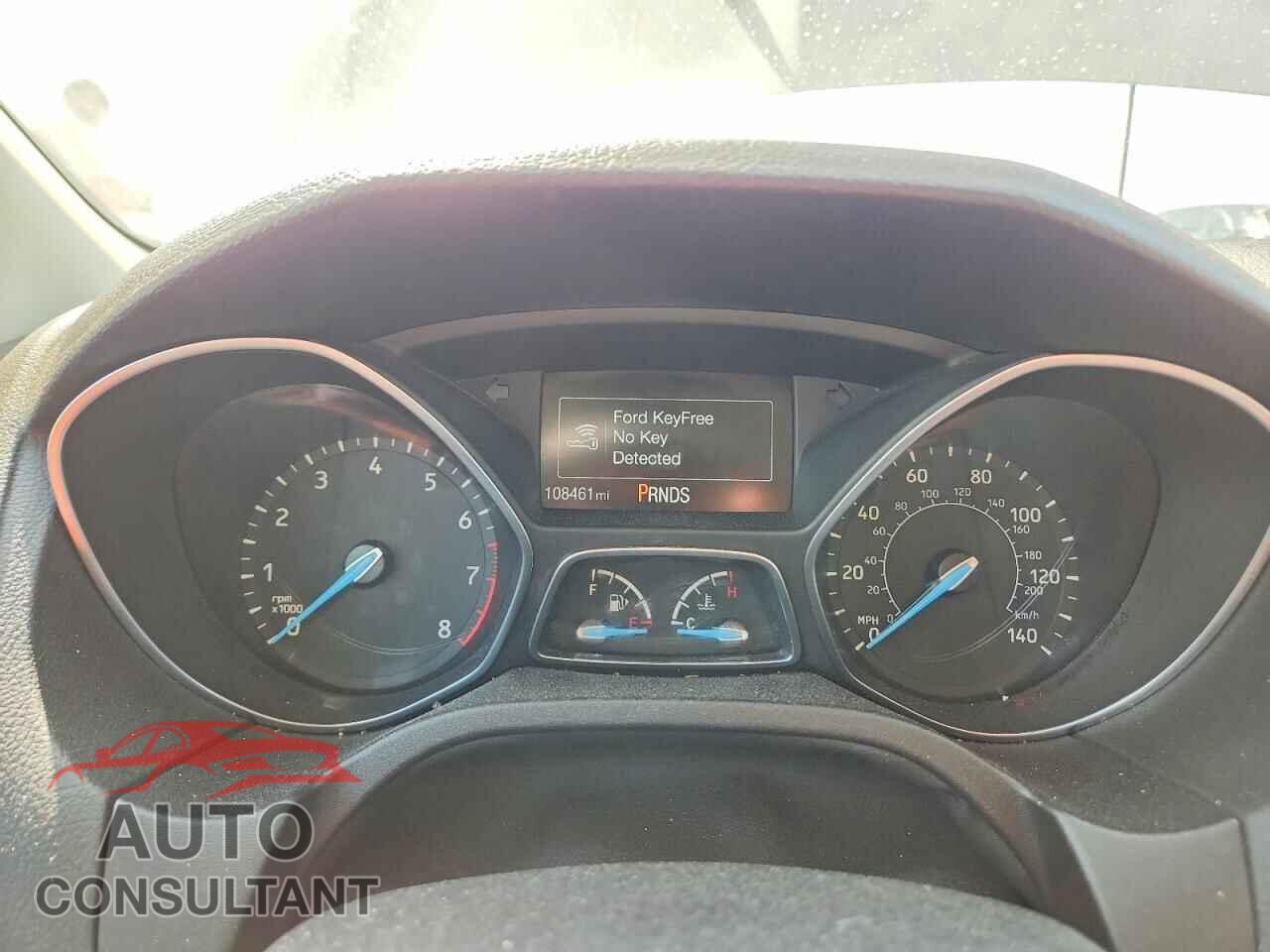 FORD FOCUS 2017 - 1FADP3N25HL221327
