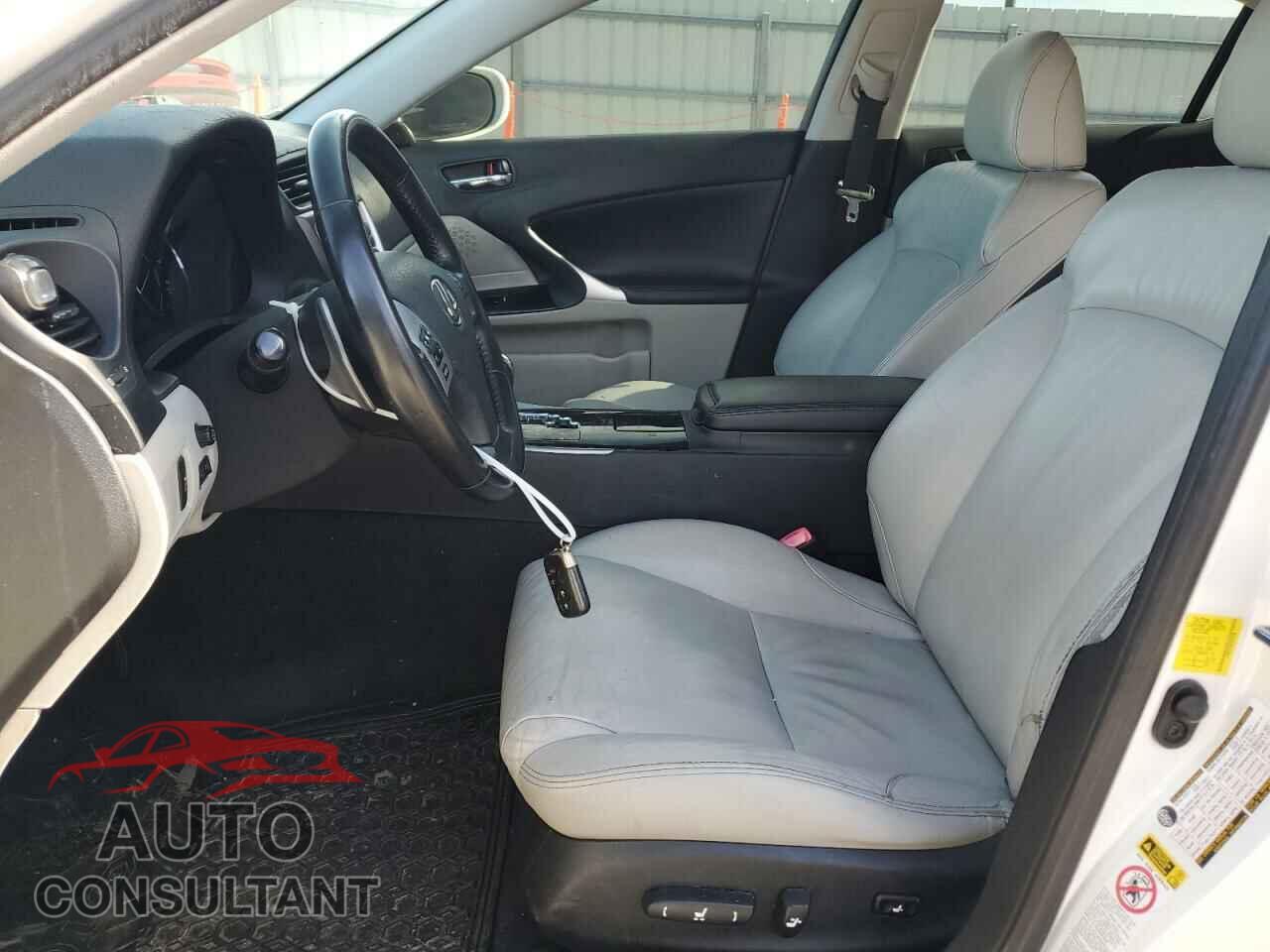 LEXUS IS 2012 - JTHBF5C20C5159530