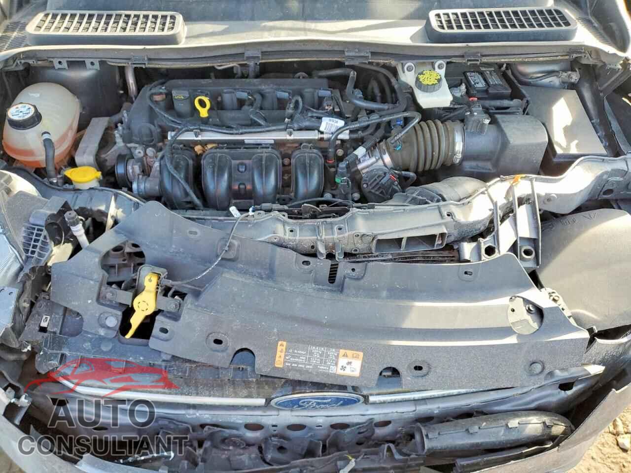 FORD ESCAPE 2019 - 1FMCU0F77KUB26952