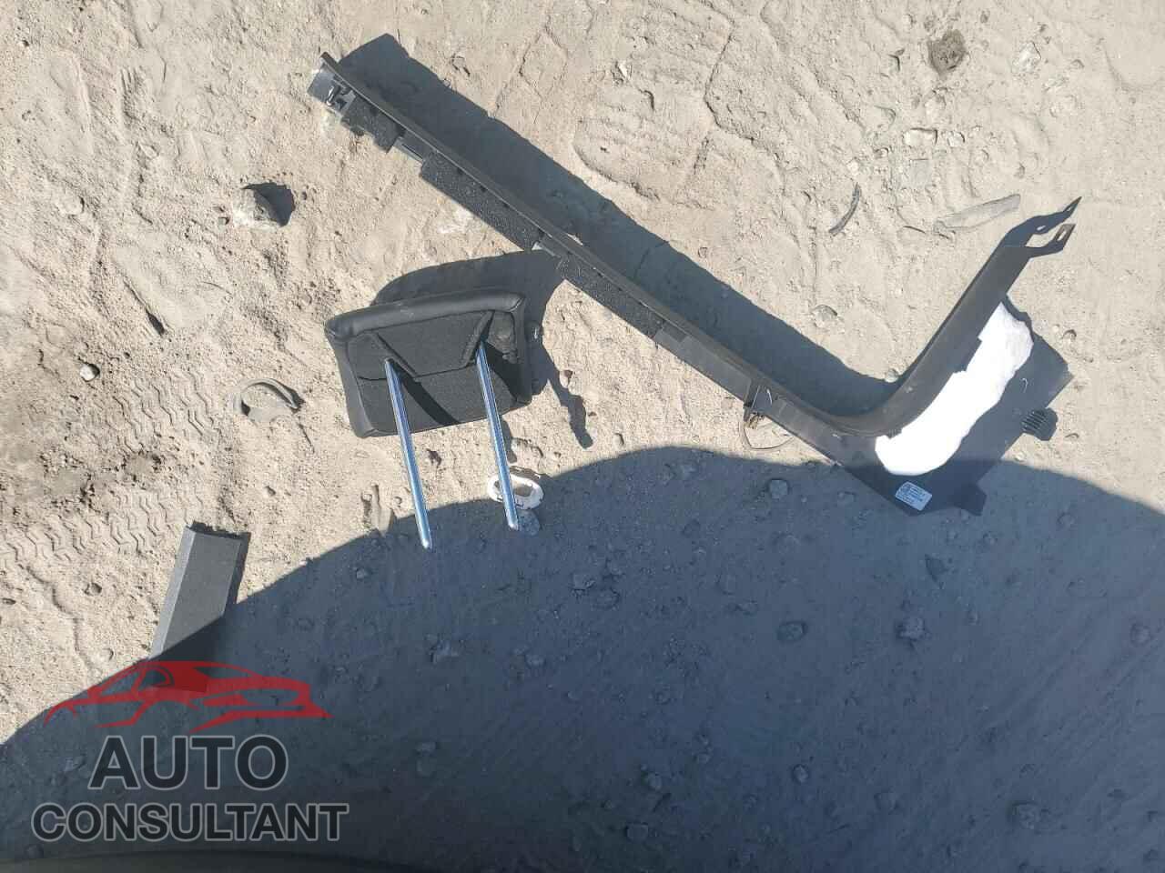 TESLA MODEL 3 2018 - 5YJ3E1EB0JF094091
