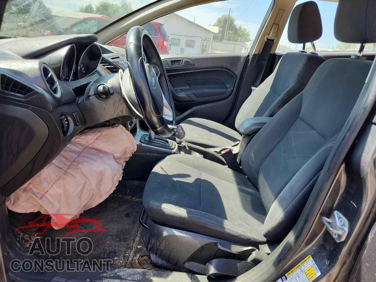 FORD FIESTA 2018 - 3FADP4EJ0JM131990