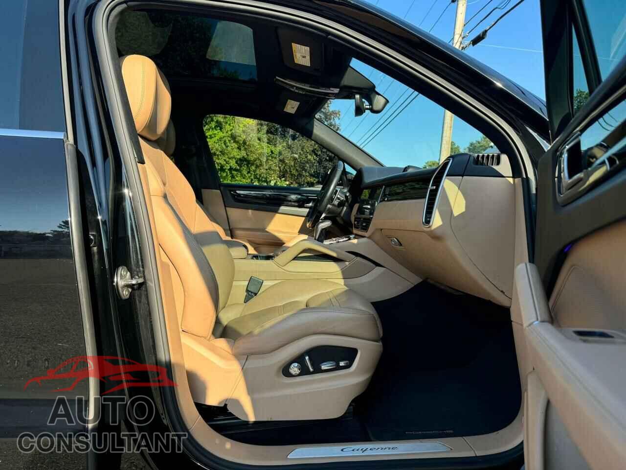 PORSCHE CAYENNE 2019 - WP1AA2AY5KDA06663