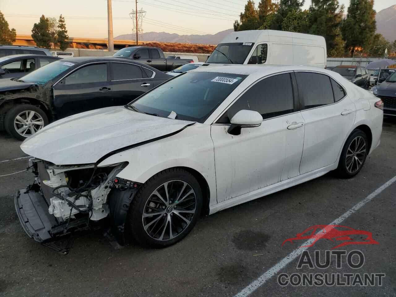 TOYOTA CAMRY 2019 - 4T1B11HK8KU172799