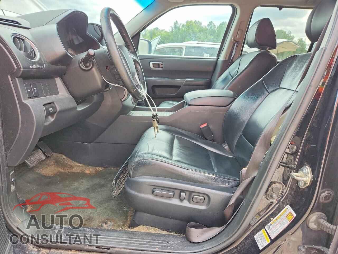 HONDA PILOT 2015 - 5FNYF4H90FB041377
