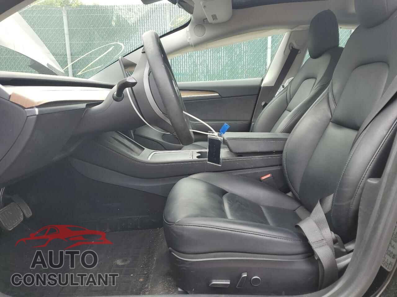 TESLA MODEL 3 2021 - 5YJ3E1EA9MF991390