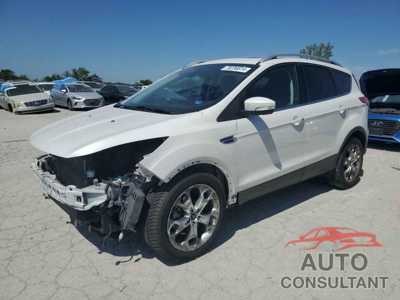 FORD ESCAPE 2015 - 1FMCU9J91FUA57839