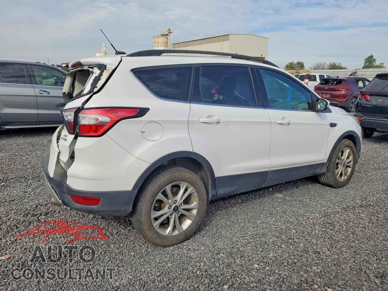 FORD ESCAPE 2018 - 1FMCU9G96JUC38564