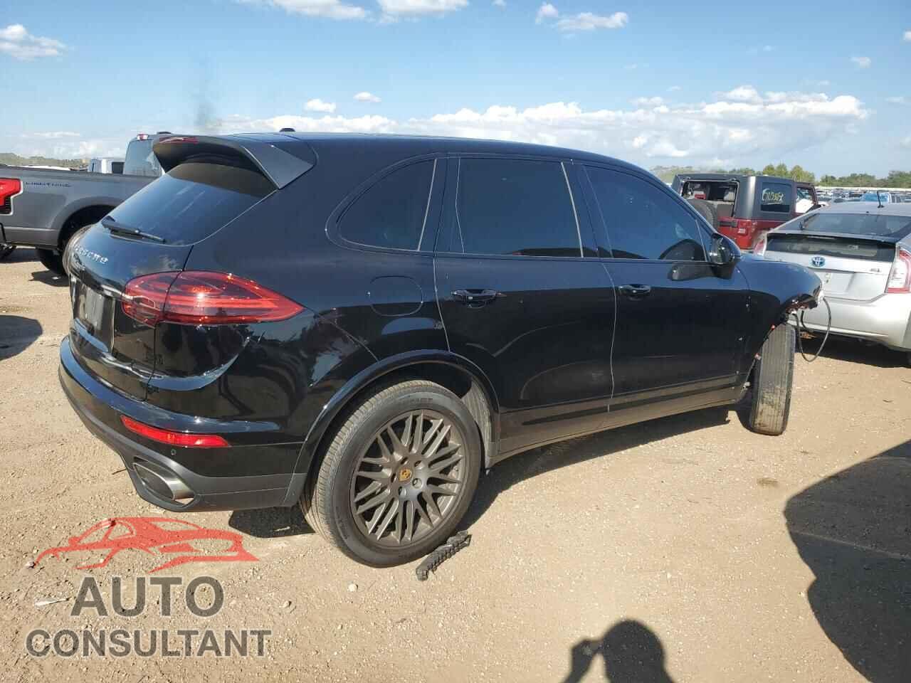 PORSCHE CAYENNE 2017 - WP1AA2A24HKA82939