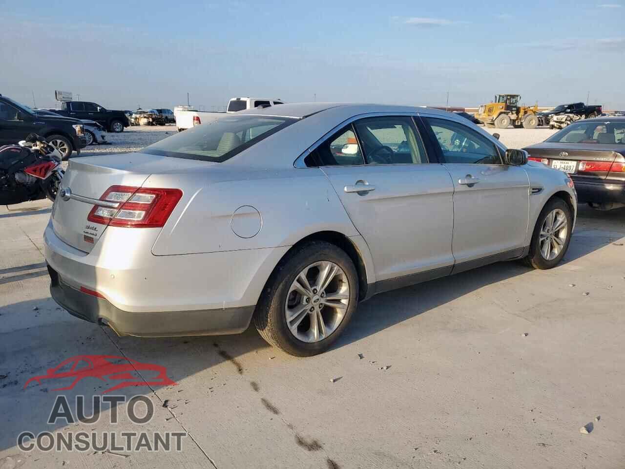 FORD TAURUS 2016 - 1FAHP2E86GG134463