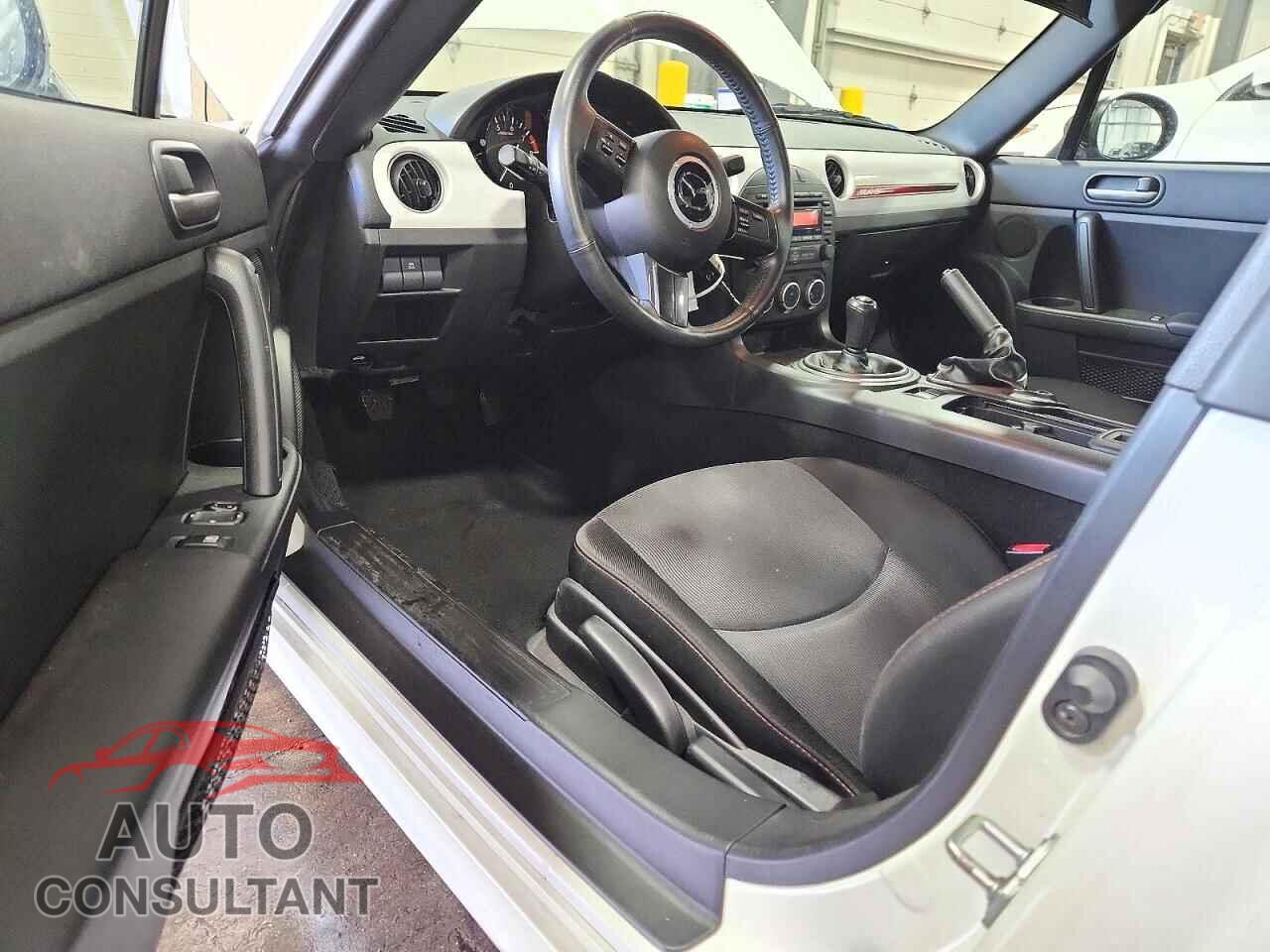 MAZDA MIATA MX-5 2014 - JM1NC2MF7E0236014
