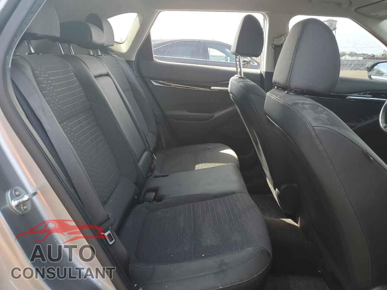 KIA SELTOS 2021 - KNDEUCAAXM7043499