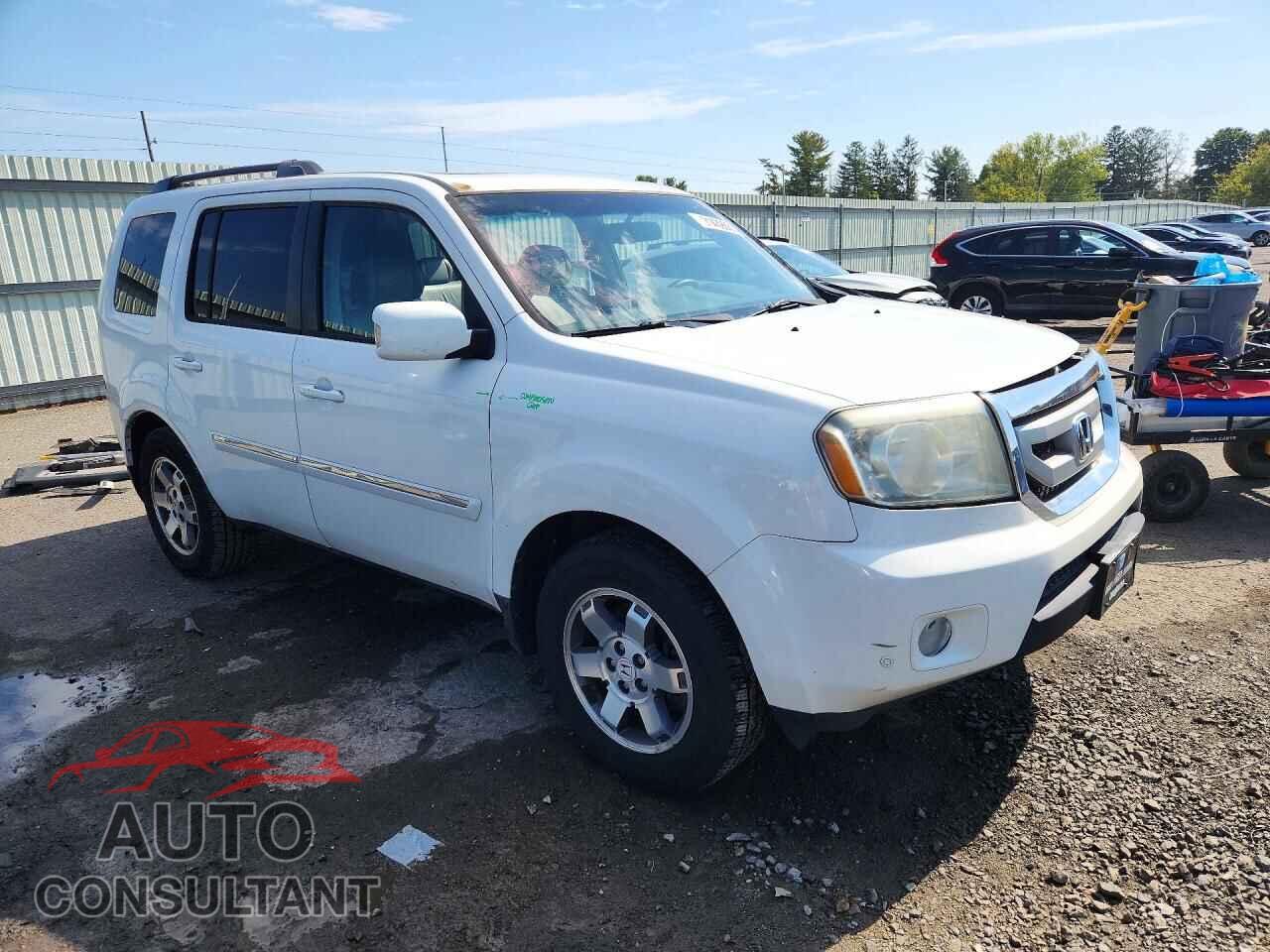 HONDA PILOT 2011 - 5FNYF4H96BB082980