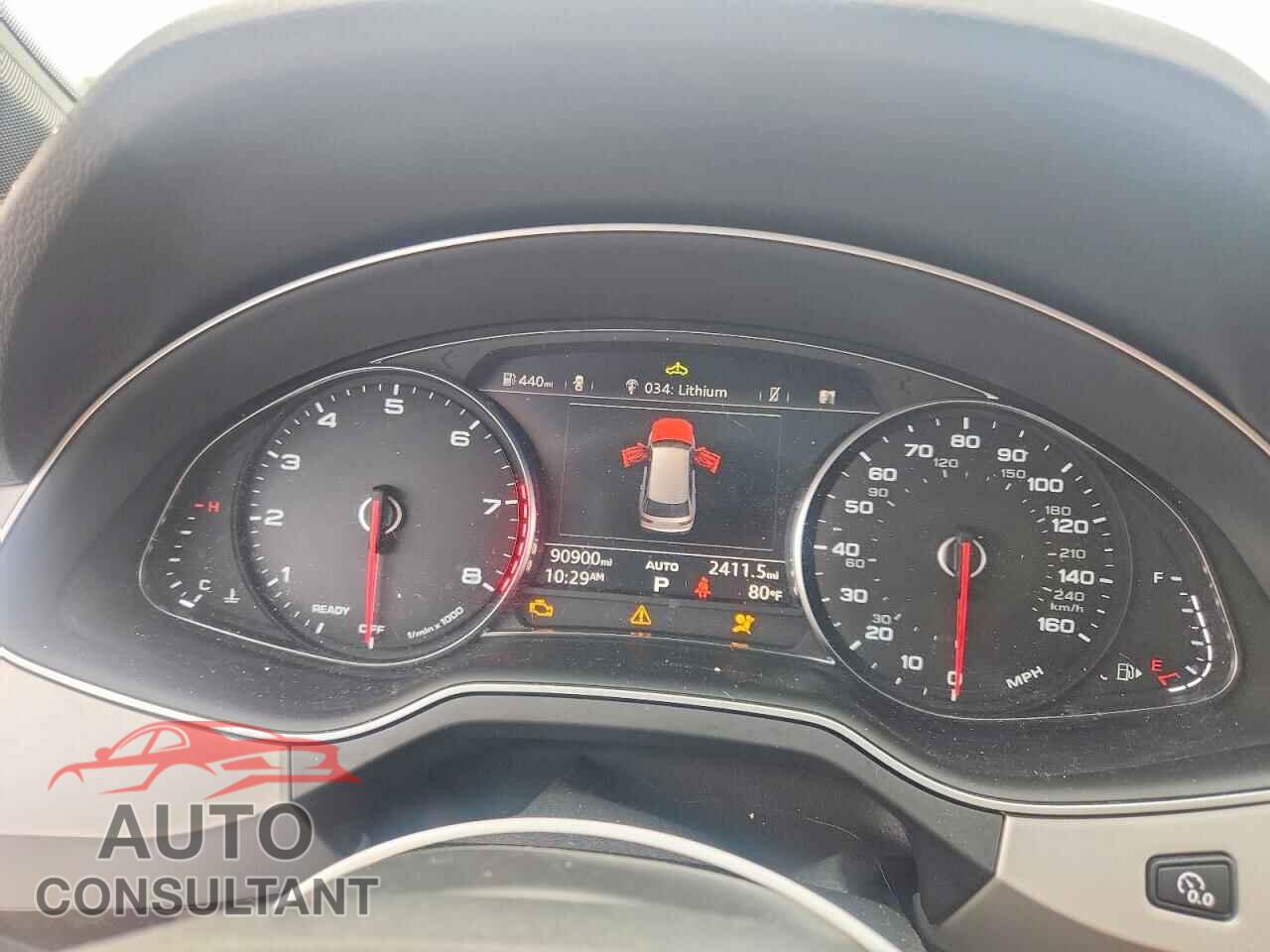 AUDI Q7 2018 - WA1LHAF76JD042189