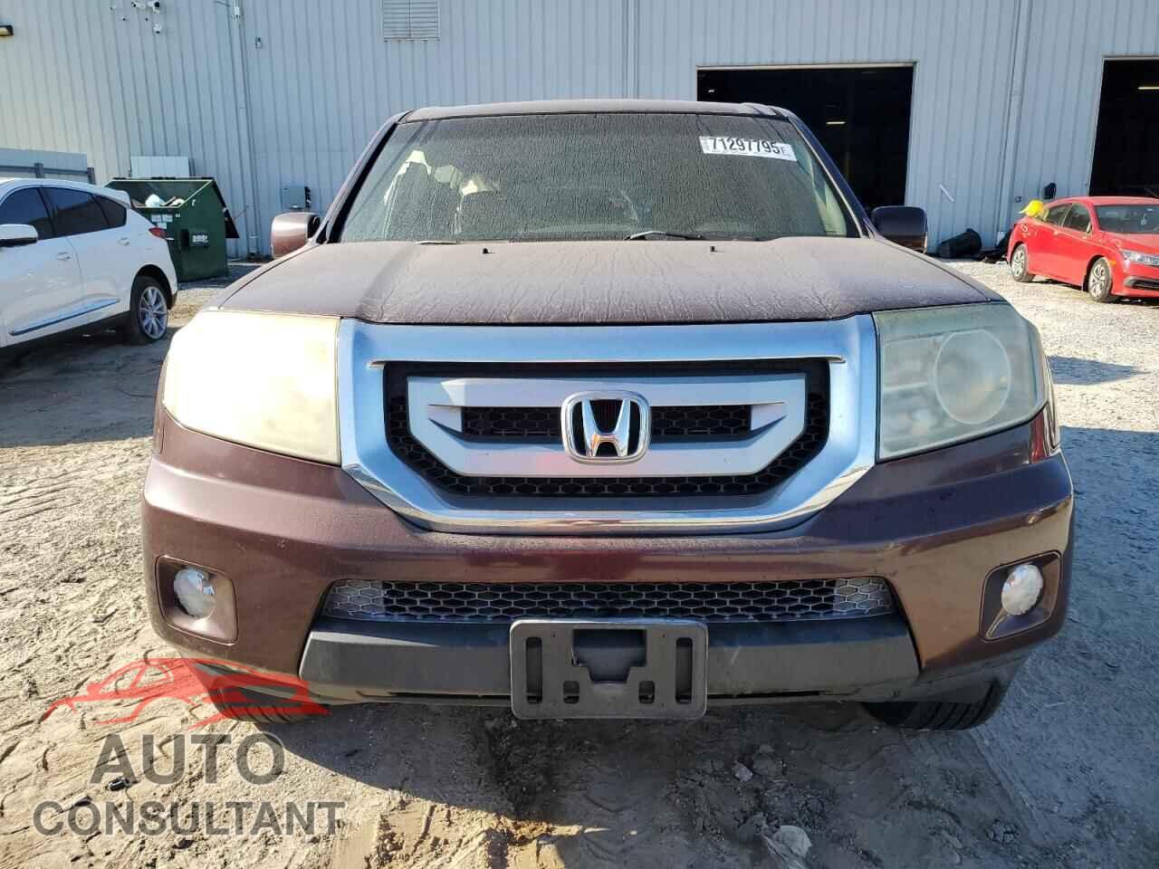 HONDA PILOT 2011 - 5FNYF3H52BB047053