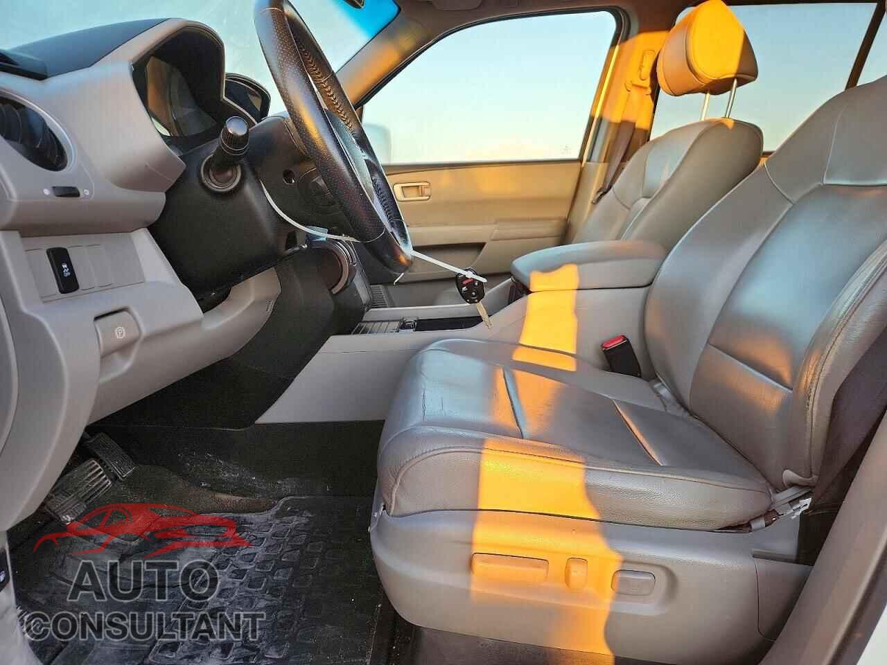 HONDA PILOT 2013 - 5FNYF3H58DB013136