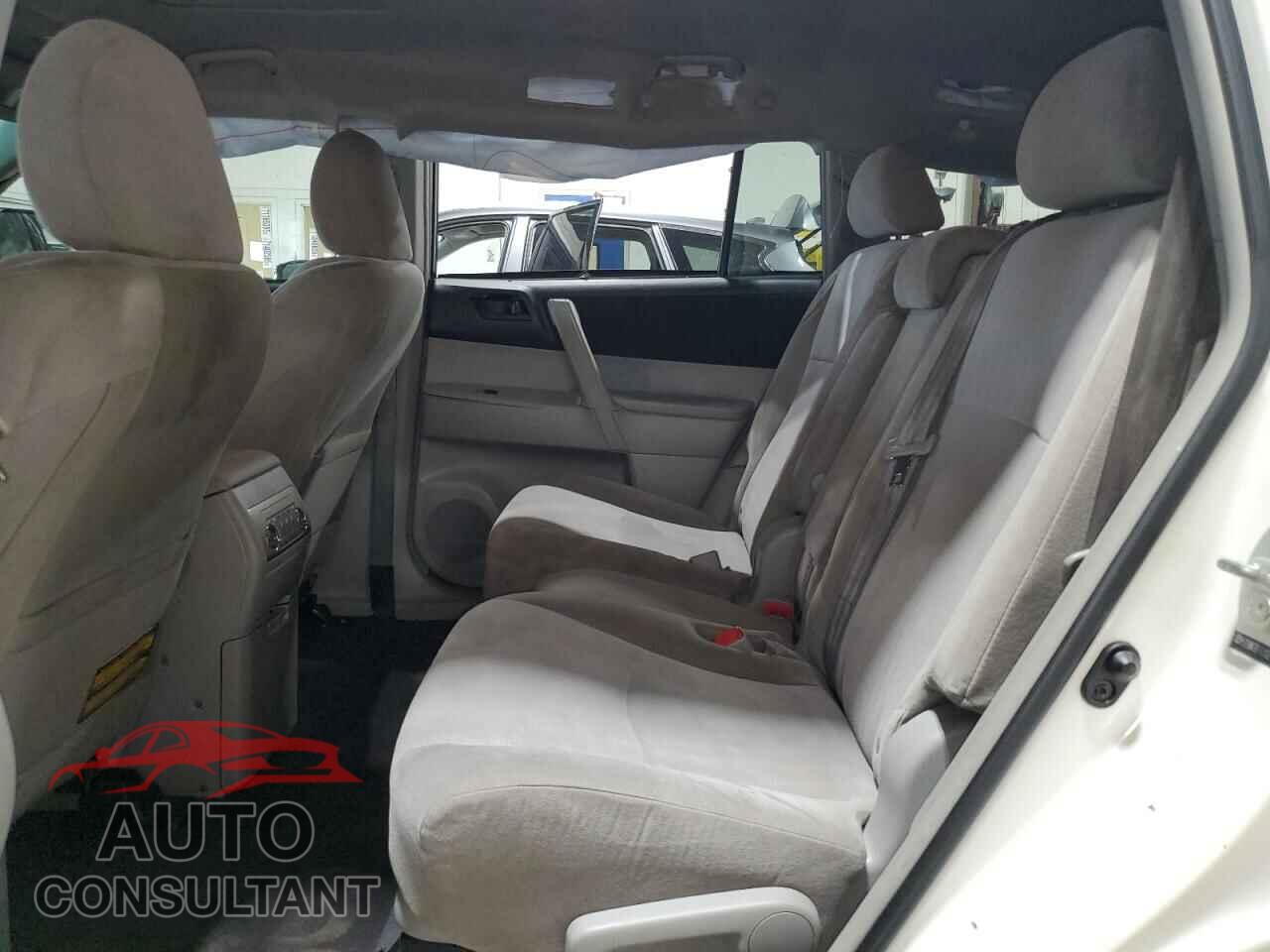 TOYOTA HIGHLANDER 2013 - 5TDBK3EH8DS214367
