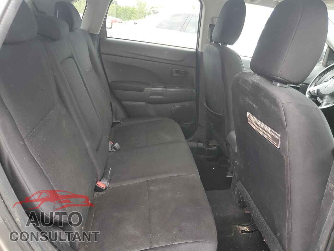 MITSUBISHI OUTLANDER 2013 - 4A4AR3AU6DE020641