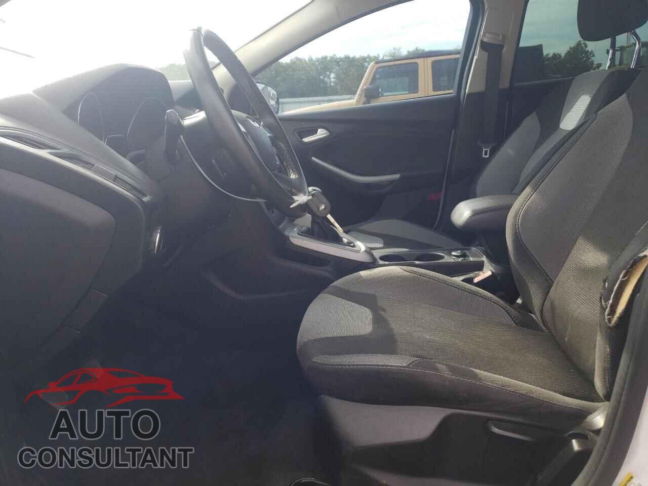 FORD FOCUS 2012 - 1FAHP3F24CL250326