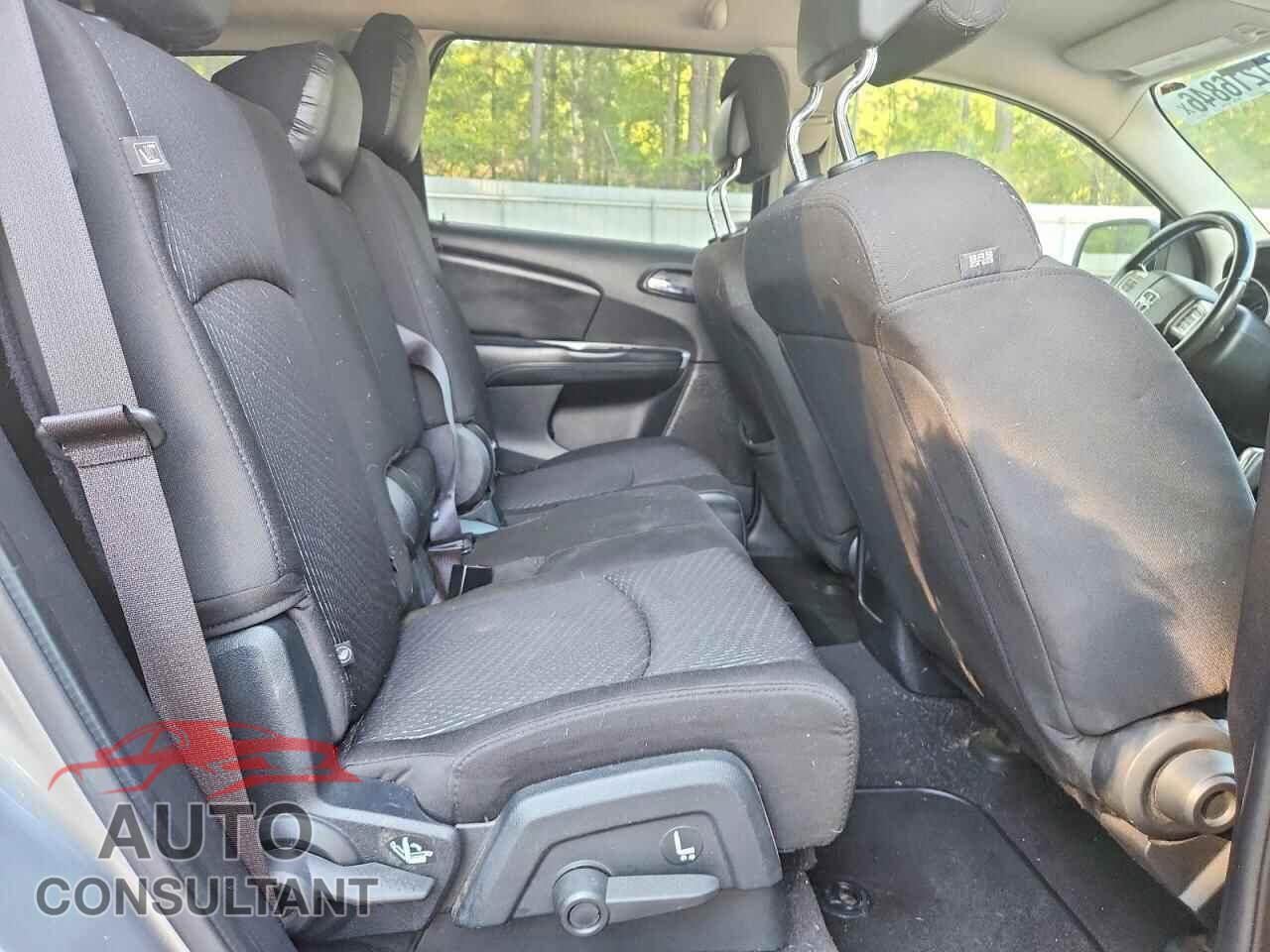 DODGE JOURNEY 2017 - 3C4PDCBBXHT524743