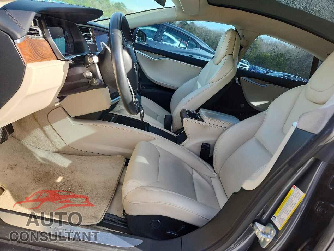 TESLA MODEL S 2017 - 5YJSA1E25HF229194