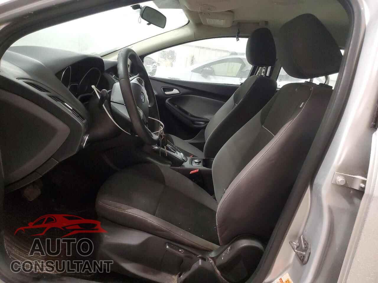 FORD FOCUS 2014 - 1FADP3F21EL192452